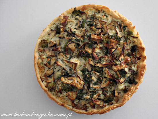 Quiche z bakłażanem, kalafiorem i szynką, Fot. Hanami® Quiche z bakłażanem, kalafiorem i szynką