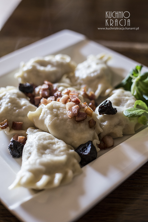 Pierogi z kaszą jaglaną, restauracja Żmigród, Opatów